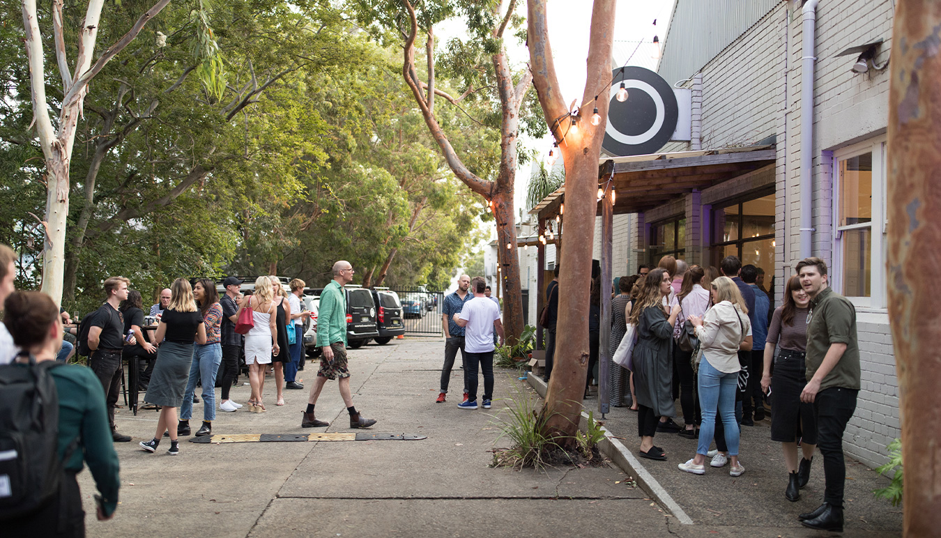 Crowds queue in front of SUNSTUDIOS Sydney