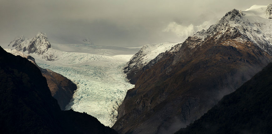 Image by Simon Harsent available exclusively through SUN Editions new-zealand-mountain-range-snow-covered-in-mist