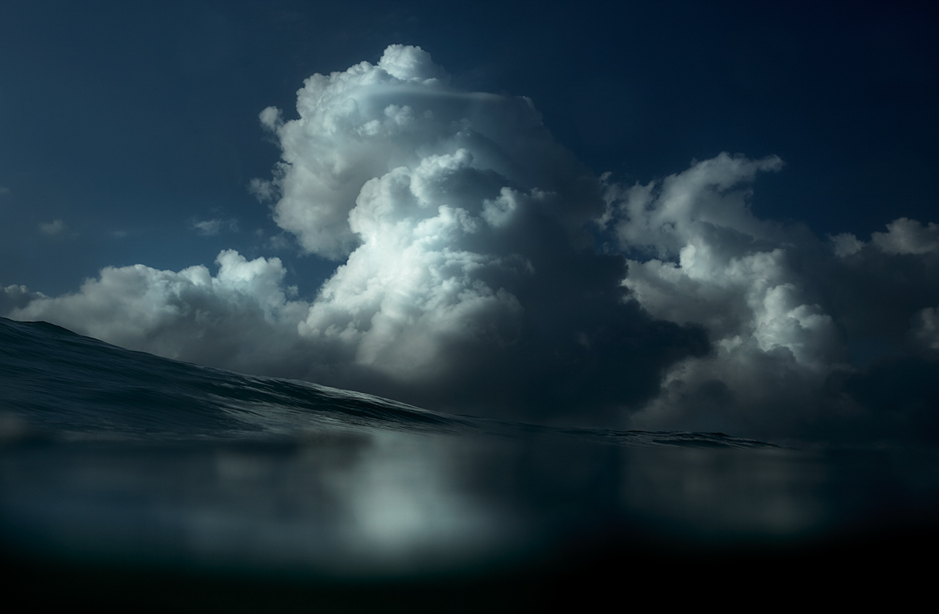 moody-dark-blur-ocean-wave-at-surface-perspective