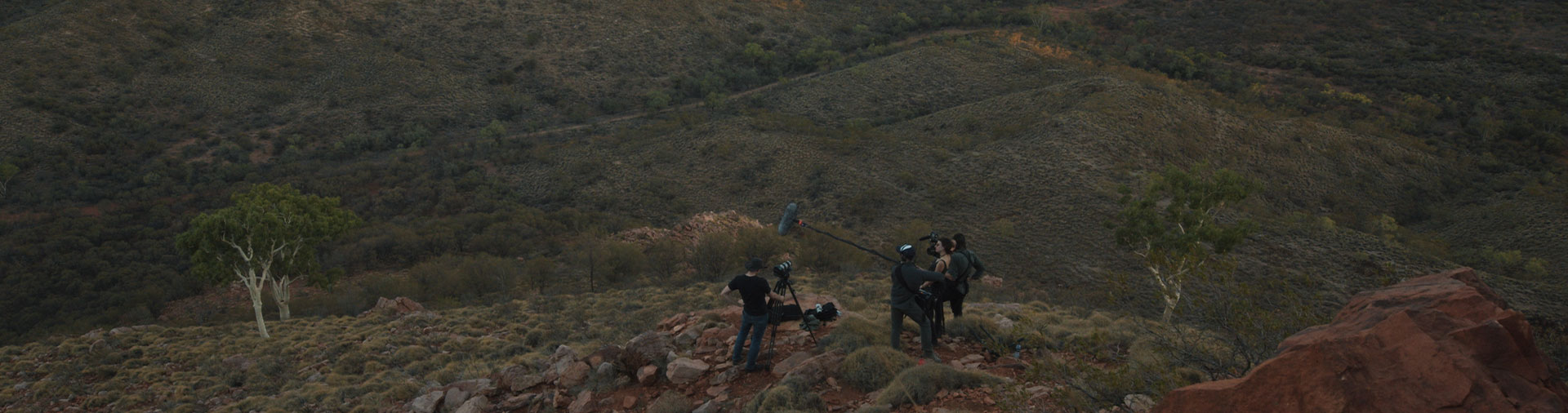 ilm-crew-in-the-australian-landscape-small-in-the-frame-of-vast-rocky-earth