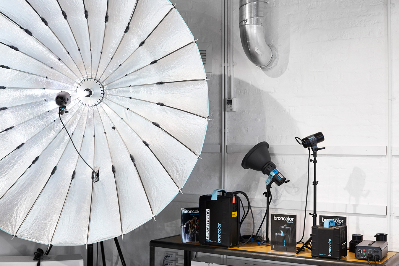 SUNSTUDIOS Melbourne Professional Showroom for Camera Products, Sales and more. 